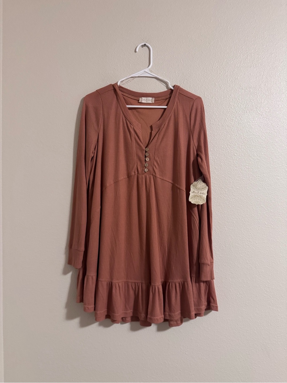 NWT ALTARD STATE Rusty Rose Henley Ruffle Tunic